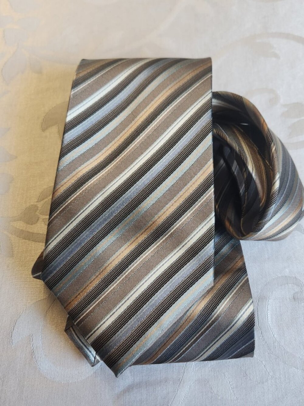 Joseph & Feiss International 100% Silk Tie Long Diagonal Bronze Tan L58.5xW3.7